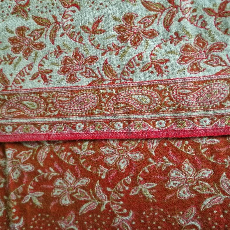 Meditationstppe brndt orange/brun/rd og rhvid